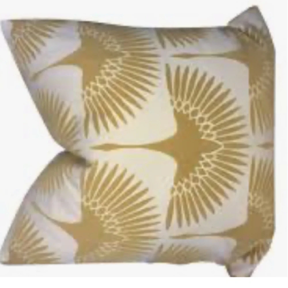 Genevieve Gorder Modern Feathered Flock Accent Pillow Gray/Tan Velvet Flock NEW - Picture 6 of 13